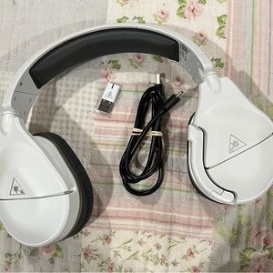 Turtle Beach White Wireless Headset